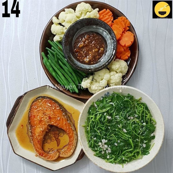 Thực đơn giá 80-120k của mẹ đảm của Facebook Ngân Phạm