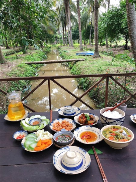 Từng nấu ăn cho Lý Nhã Kỳ mỗi khi cô buồn, 9X giờ rời phố về quê nguyện vào bếp cho bạn gái cả đời